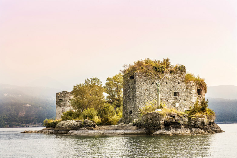 Terre Borromeo-Castelli di Cannero-Lago Maggiore Vitaliano Borromeo