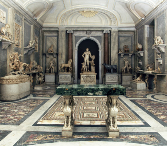 Veduta della Sala degli Animaili, Musei Vaticani, Museo Pio-Clementino Hall of Animals, Pio Clementino Museum, Vatican Museums.